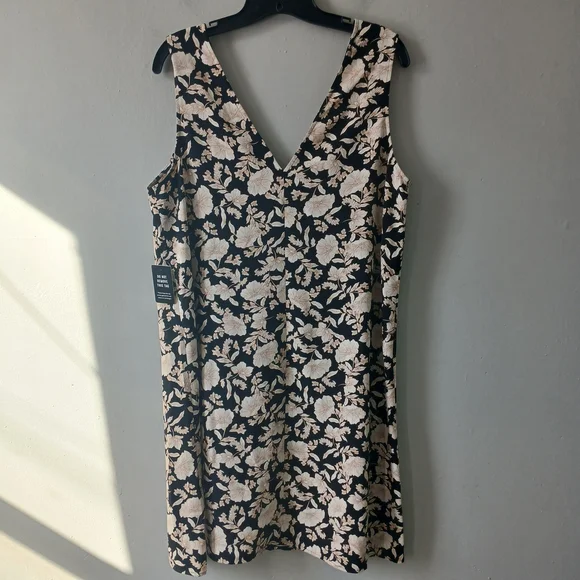 Express Women's Size Large Shift Slip Dress V-neck Sleeveless Floral NWT $70.00! - Picture 13 of 16